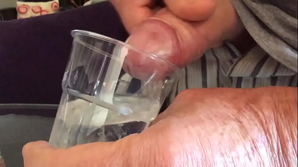 Download Video - Sperm in water trim&period;5248D63B-98C1-478F-BDC7-A2F01AB37860&period;MOV