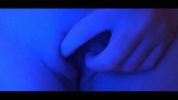 Jouer Avec Sa Chatte Serrée