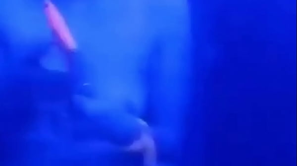 Ya peda le entregue mi hoyo al novio de mi sis: y me metio un enorme consolador.