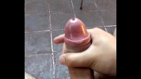 Download Video - Ejercitando mi pene