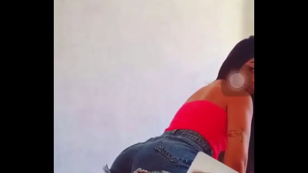 Gabysilvaof novinha dançando funk