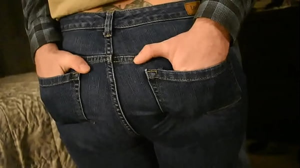 Download Video - Big booty mom in law couldn't afford wedding gift so she let me grope her instead