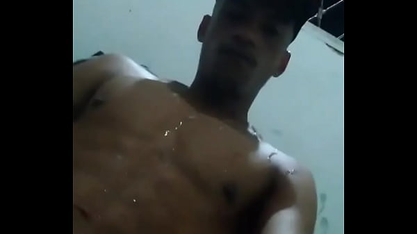 Download Video - Novinho gozando gostoso