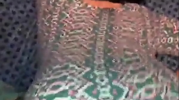 Enfoncer Une Femme Par Le Vagin