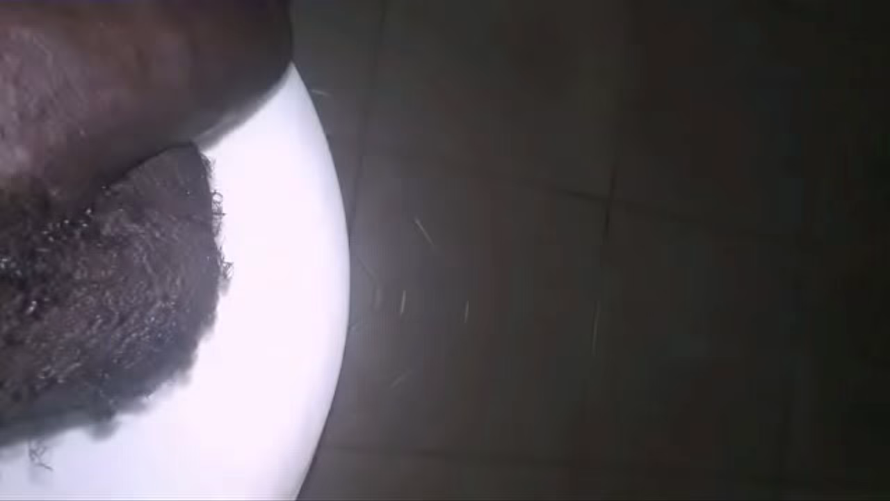 Chico solitario poniéndose cachondo
                    muchos negros