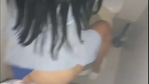 I'M TAKING THIS CUTE SKINNY GIRL TO THE DISCO BATHROOM