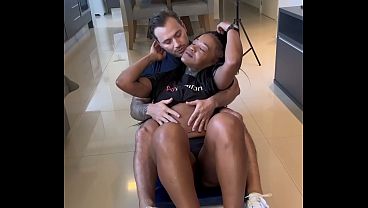 Horny personal trainer fucked a student in the middle of the workout!