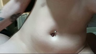 A 40-year-old guy fucking the little pussy of a girl 20 years