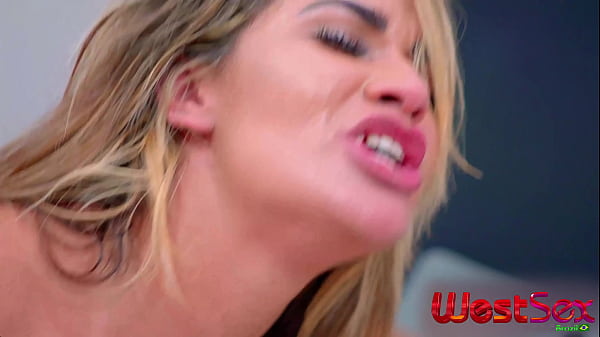 Download Video - Breaking News - Horny journalists fuck in the recording studio&comma; there was even an anal break-in&excl; Breaking News