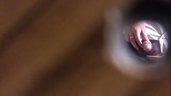 Quay lén toilet 3hi