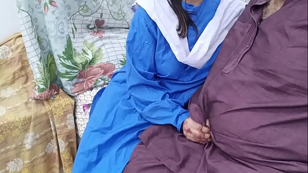 Desi School Girl Wants To Take Big Cock Of Her Own Stepfather