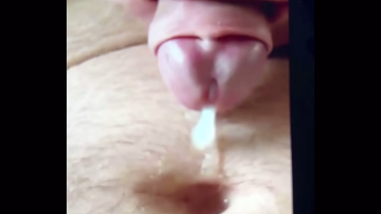 Gay guy cumming