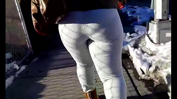 thumb booty