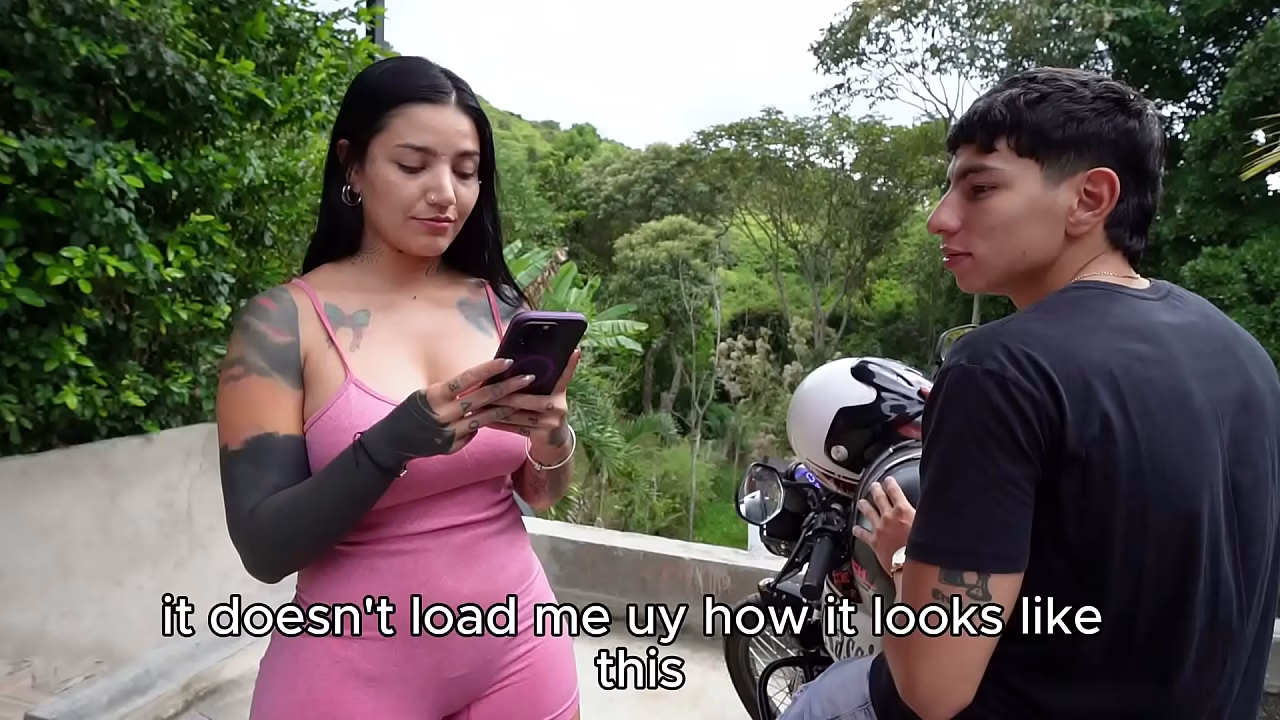 HORNY BITCH PAYS FOR THE TRIP WITH SEX AND I END UP FUCKING HER AT HER HOUSE - ESTEBAN GAMBOA