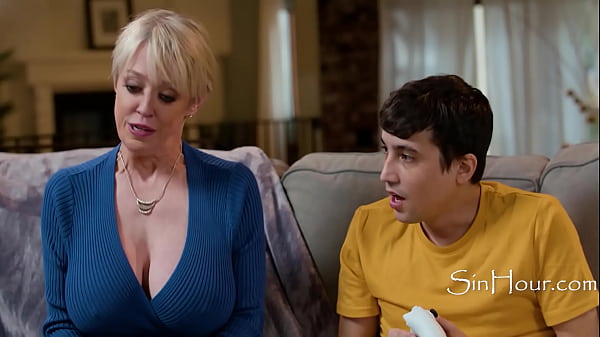 Download Video - Stepmom's Cuntroller - Dee Williams&comma; Ricky Spanish