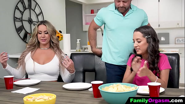 Download Video - FamilyOrgasm - Hot Wife Thanking with a Blowjob for her Husband's Sausage