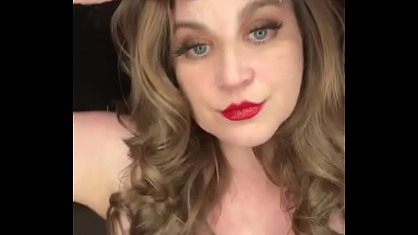 Red lips, or no?