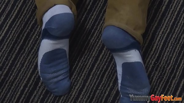 Download Video - Feet worshipped stud cums