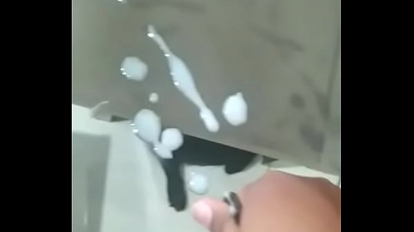 Gozando na mesa twitter @gordingostoso13