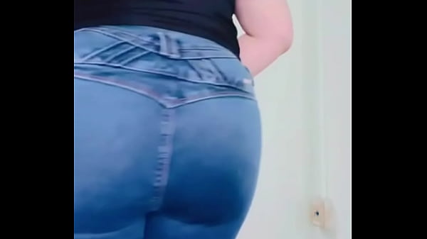 SECRETARIA CULONA MEXICANA BIG BUTT BIG ASS ESTABA MUY CALIENTE EN SU OFICINA Y SE TERMINA QUITANDO TODA SU ROPA HASTA MASTURBARSE MILF SENSUAL