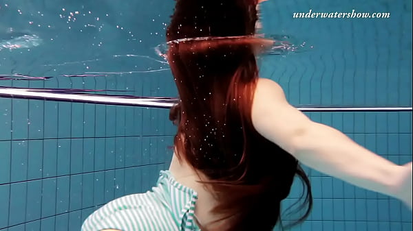 Tight pussy babe Salaka Ribkina underwater