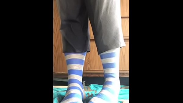 Wet pants 007