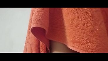 Peruvian woman gets horny during a video call