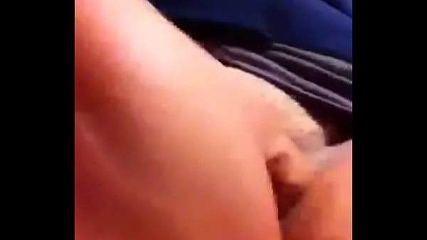 Mi novia masturbandose