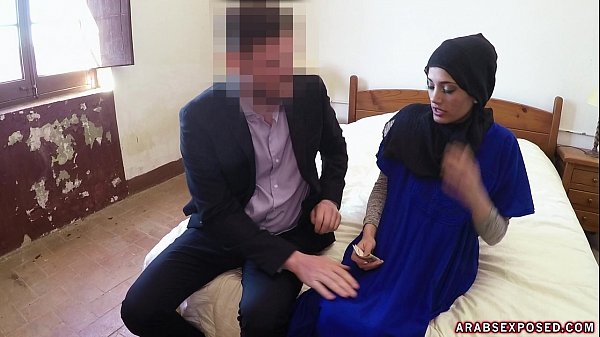 21 YEAR OLD REFUGEE IN MY HOTEL ROOM FOR SEX