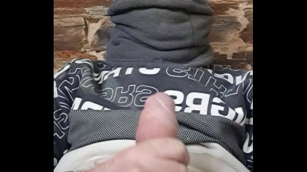 No hay nada mejor que hacerse una paja cuando hace frio