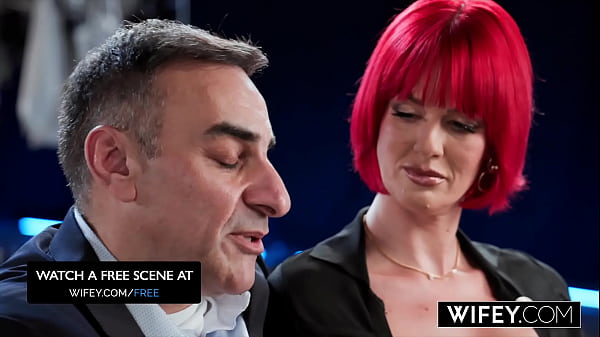 WIFEY Fiery Redheaded Hotwife Samantha Sinz Goes Crazy For BBC