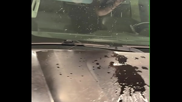 Squirting all over Memphis & Fucking