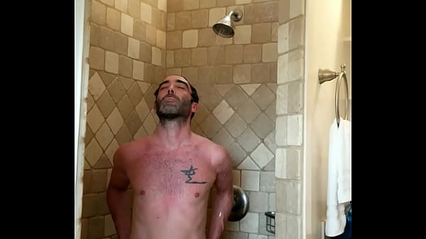 Download Video - Spycam catches hot man in shower maxshenanigans