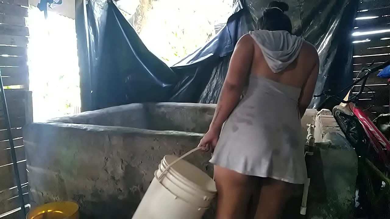 en esta escasez toca aprovechar lo que se presente y en este caso fue con la empleada de servicio
                    anal amateur homemade masturbation pussy licking pussyfucking masturbate shaved pussy oral big ass horny orgasm massage colombianas free porn porno amateur sexo casero porno colombiano muchos negros