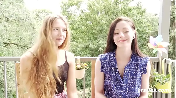 Download Video - Ersties&colon; 21-j&auml;hrige Deutsche macht erste lesbische Erfahrung