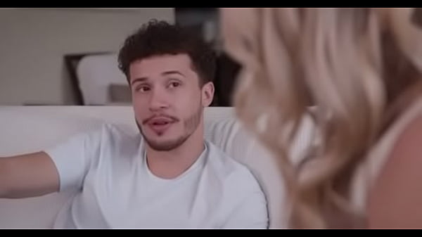 Blonde Milf Chaude Baise Le Beau-Fils Ami Tyran