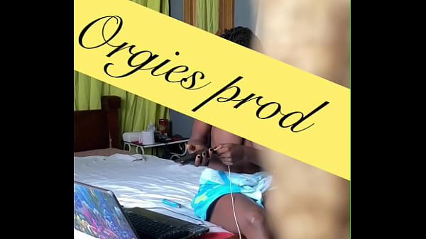 Talking dirty with my babysitter (daddy&rsquo;s home ...