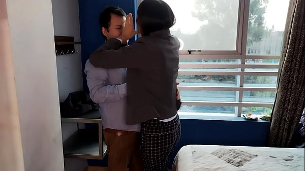 He measures the quarters of my ass, but the tailor cannot resist and decides to measure the depth of my vagina with his cock, he gave me a rich slurry through my vagina.