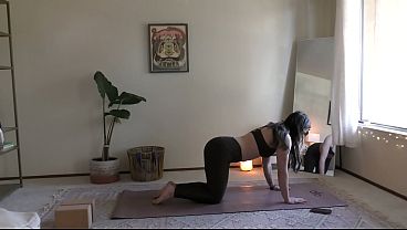 Barre and Yoga for Glutes & Core