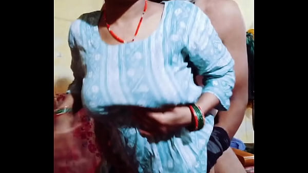 Big ass Indian stepsister fucked by her stepbrother. She cum on her dick. Her ass is very sexy.