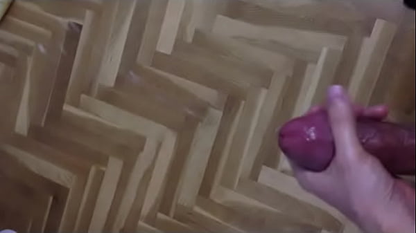 Jerking off at home and lots of cum