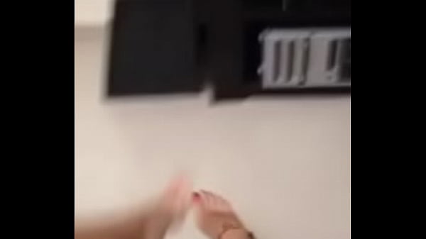 Girl who loves to be seen on her feet