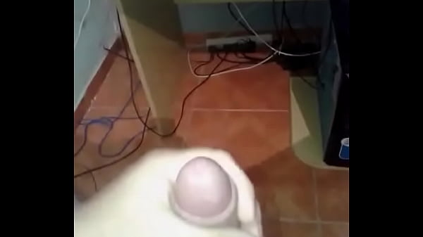 Branlette Avec Beaucoup De Lait