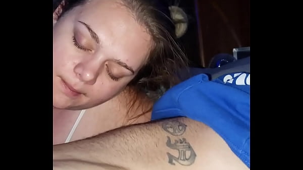 HOTWIFE AMATEUR DEEPTHROATS MULTIPLE GUYS COCKS