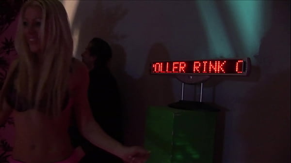 Horny Roller Derby Bitches Enjoy A Mff Threesome After The Game