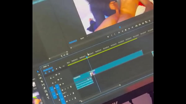 What pose is your favorite?Which one do you think I look better in?