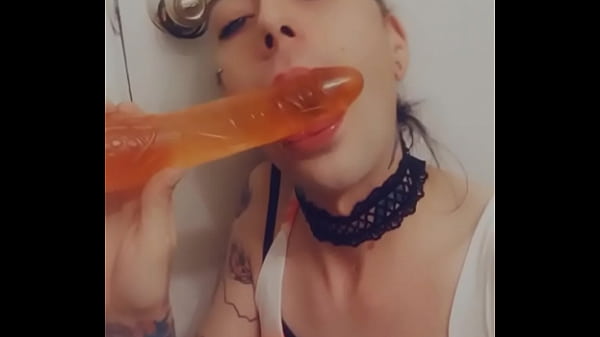 Pretty Sundress Girl Wants Sex