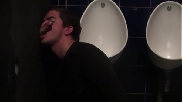 227 straight sucked in amator glory holes in pu...