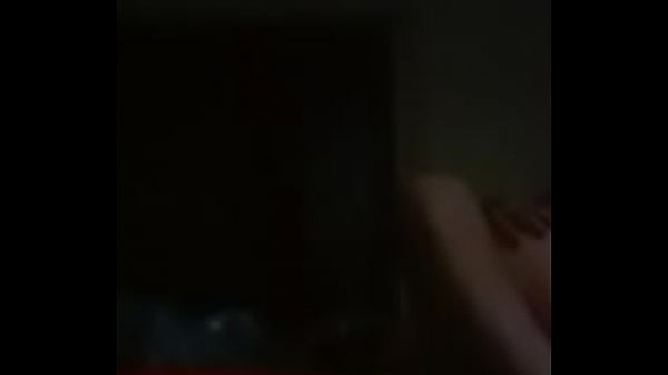 mi esposa clavando
