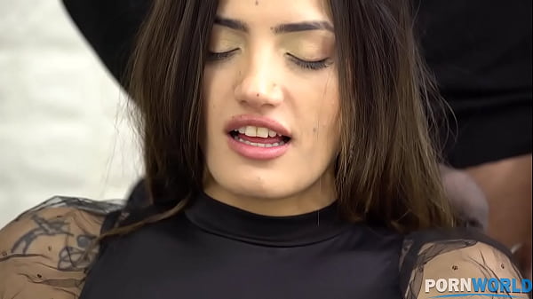Spicy spanish senorita penelope cross services a bbc during job interview gp1762